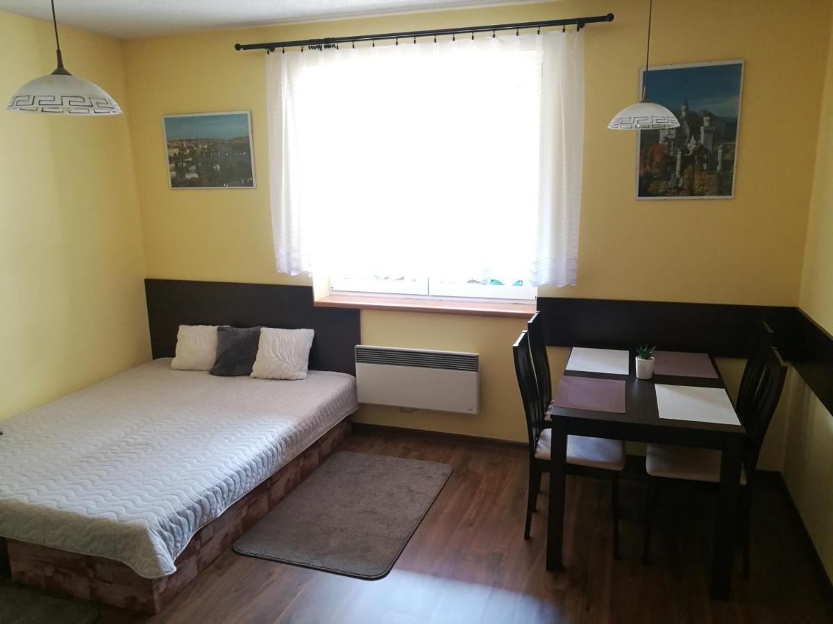 Apartman 66 V Tichej Lokalite Liptovsky Mikulas Luaran gambar